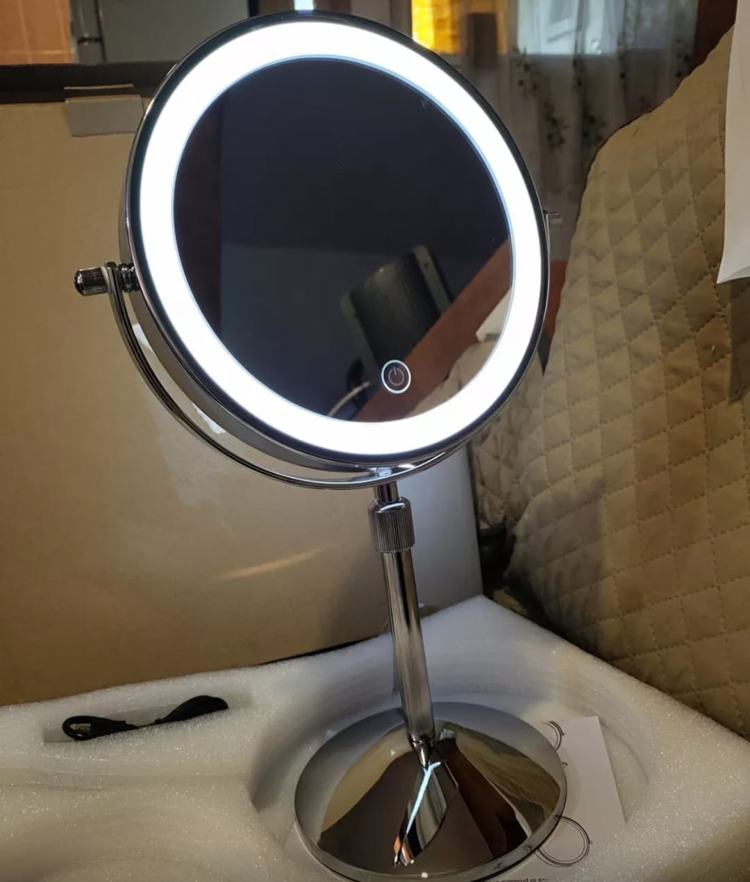 Espejo De Maquillaje Led Retráctil Aumento Doble Cara Usb